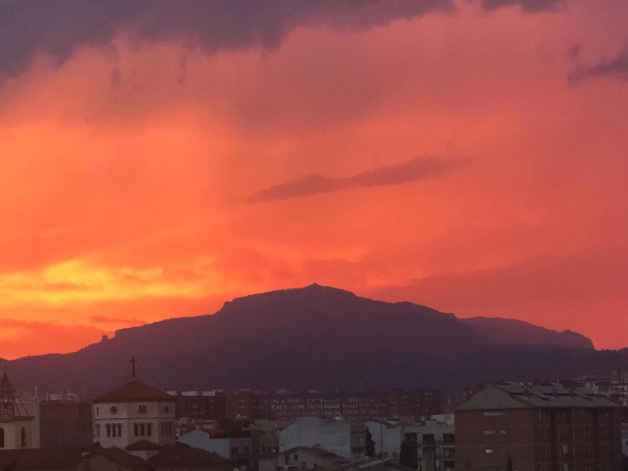 فندق أوربي ساباذيل المظهر الخارجي الصورة